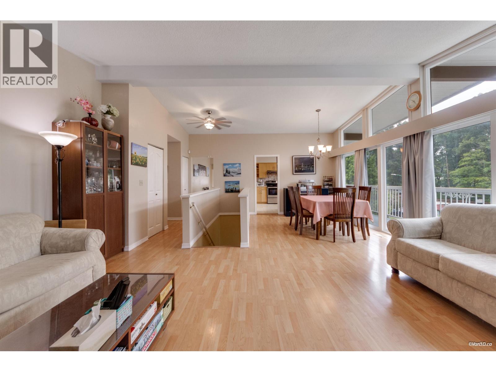 5350 Braelawn Drive, Burnaby, British Columbia  V5B 2H9 - Photo 6 - R3142999