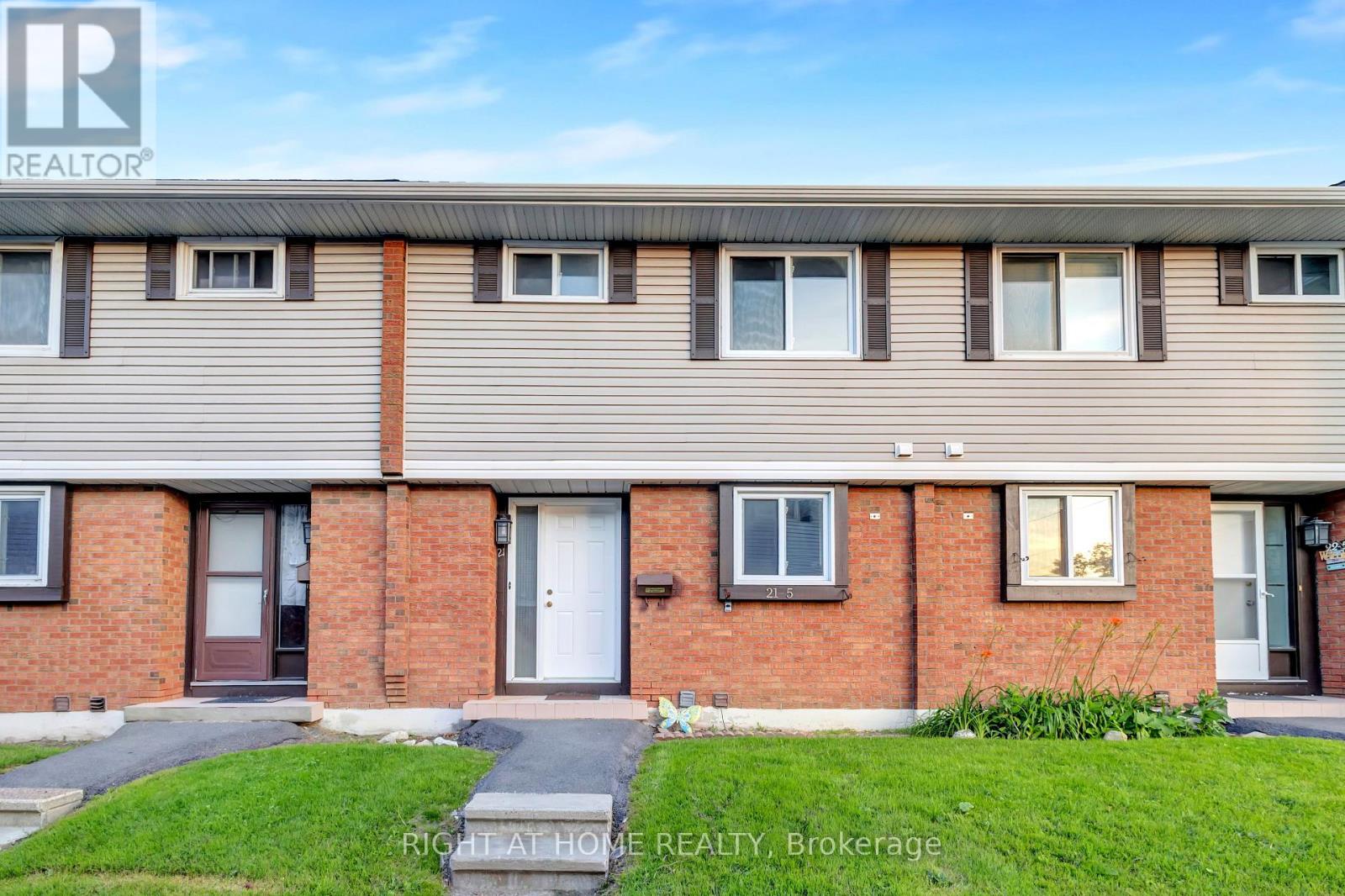21 - 5 HADLEY CIRCLE, Ottawa