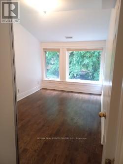 3 - 129 Walmer Road, Toronto, Ontario  M5R 2X8 - Photo 7 - C13530462