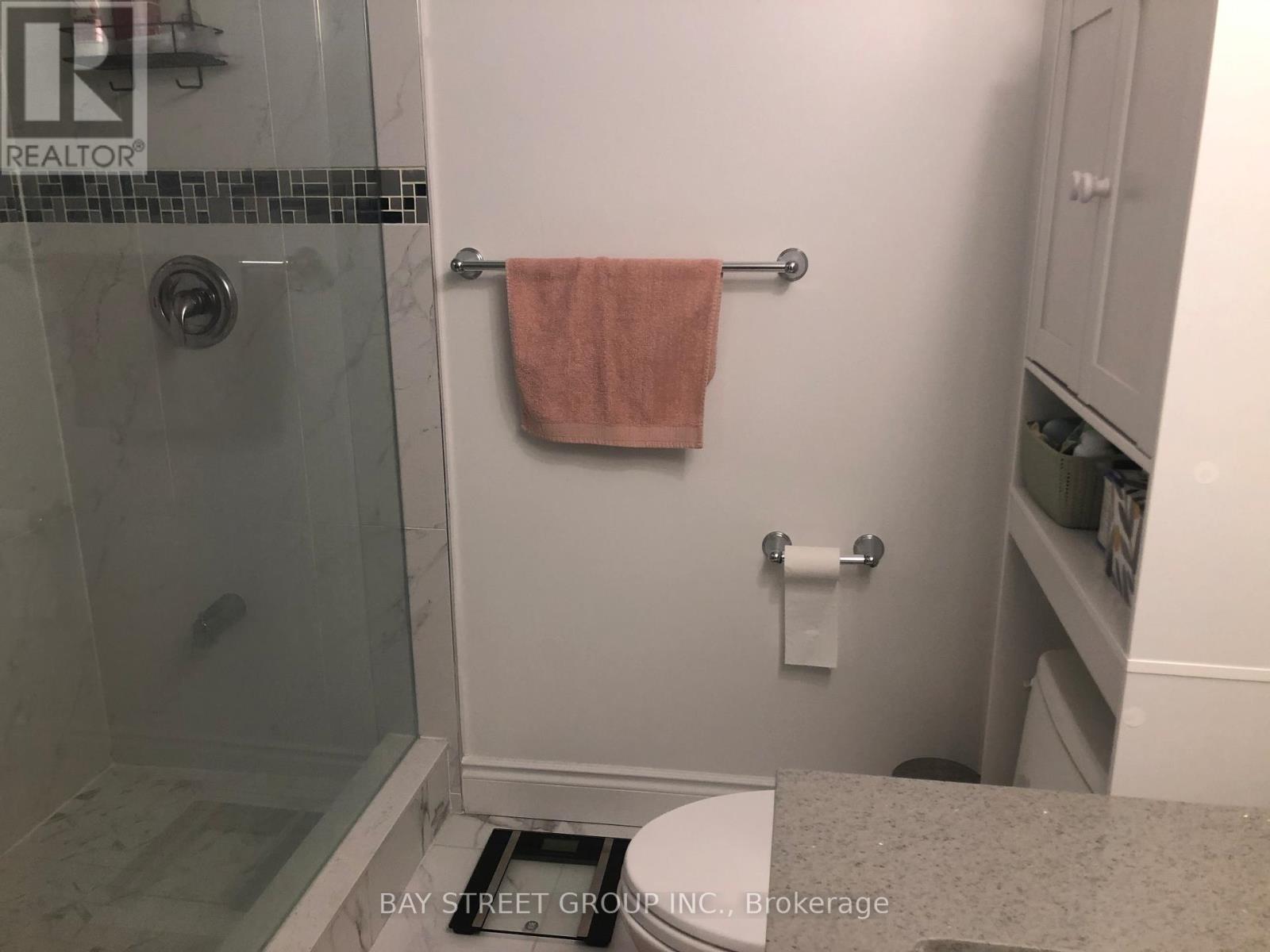 Lower 123 Searle Avenue, Toronto, Ontario  M3H 4B1 - Photo 7 - C13530488