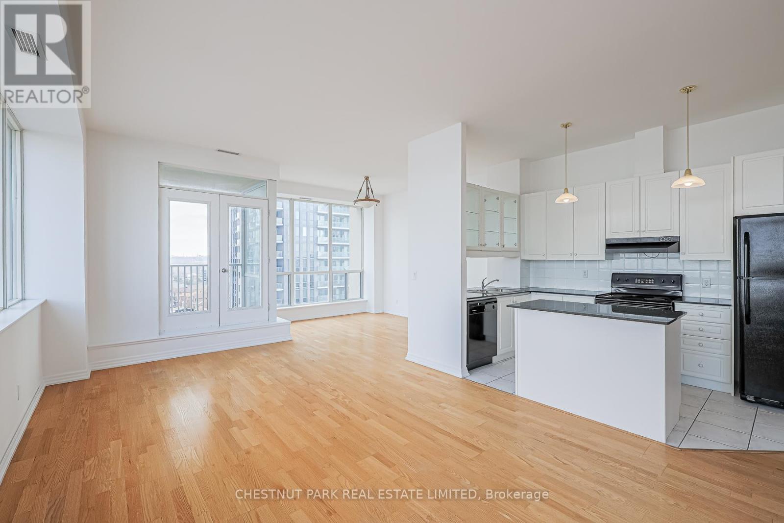 808 - 797 Don Mills Road, Toronto, Ontario  M3C 1V1 - Photo 5 - C13530492