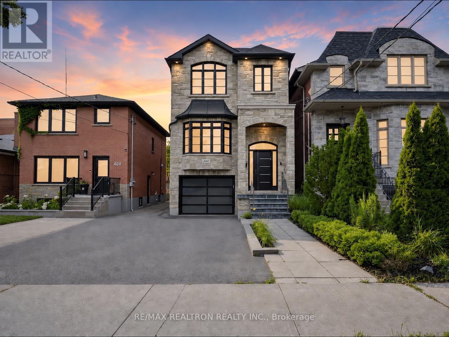 402 GLEN PARK AVENUE, Toronto (Yorkdale-Glen Park)