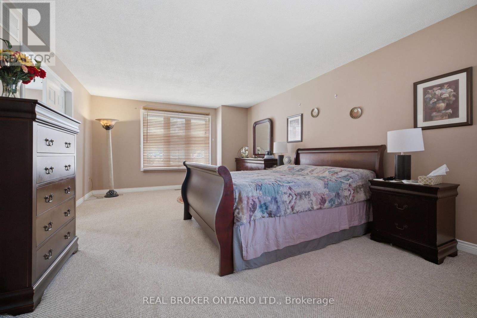 1356 Mapleridge Crescent, Oakville, Ontario L6M 2G6 - Photo 18 - W13530466