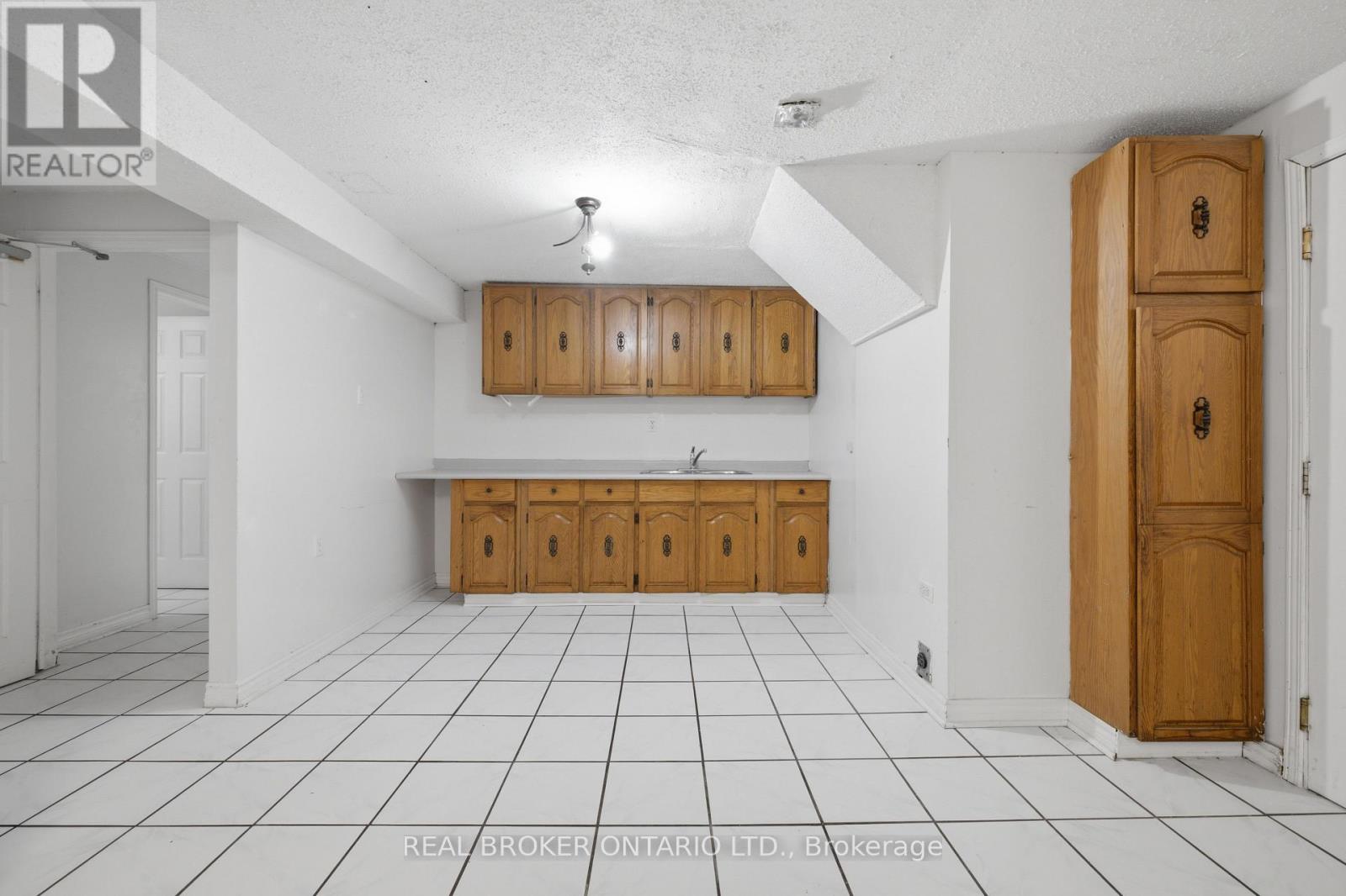 1356 Mapleridge Crescent, Oakville, Ontario L6M 2G6 - Photo 38 - W13530466