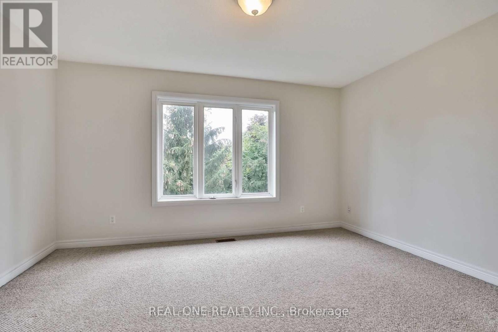 4264 Ingram Common, Burlington, Ontario  L7L 0C4 - Photo 11 - W13530470