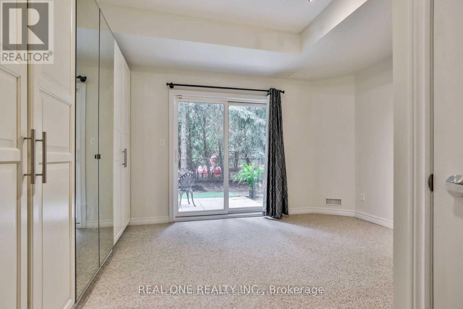 4264 Ingram Common, Burlington, Ontario  L7L 0C4 - Photo 22 - W13530470
