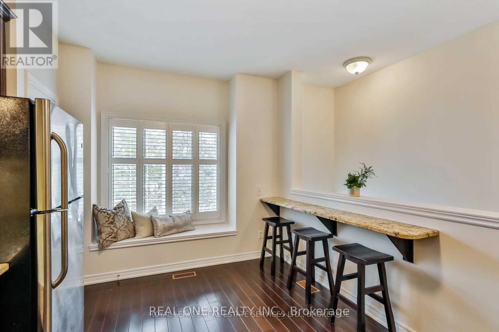 4264 Ingram Common, Burlington, Ontario  L7L 0C4 - Photo 4 - W13530470