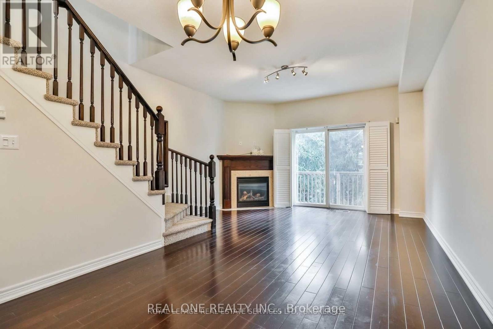 4264 Ingram Common, Burlington, Ontario  L7L 0C4 - Photo 7 - W13530470