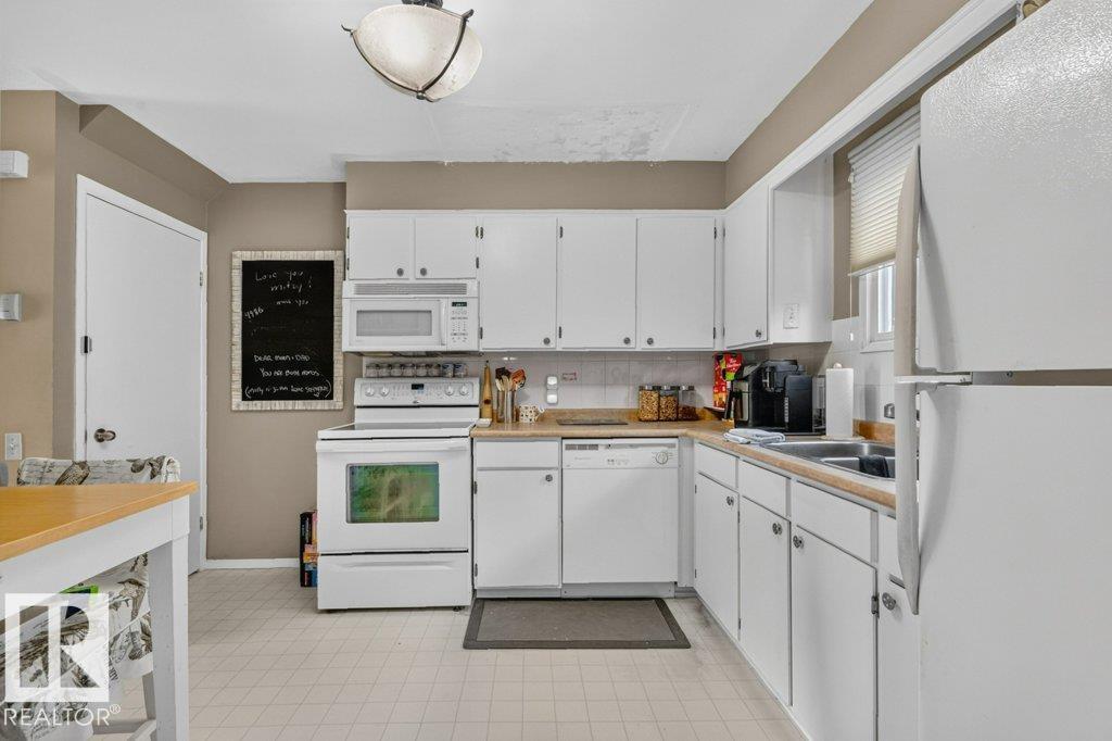 43 Grandin Vg, St. Albert, Alberta  T8N 1R9 - Photo 9 - E4497403