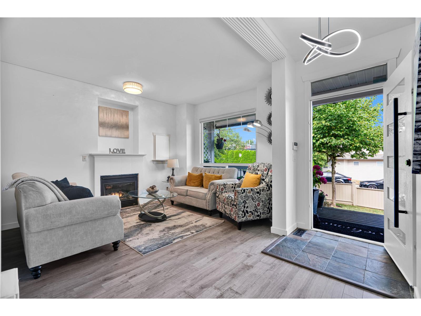 5653 148a Street, Surrey, British Columbia  V3S 8W8 - Photo 2 - R3142831