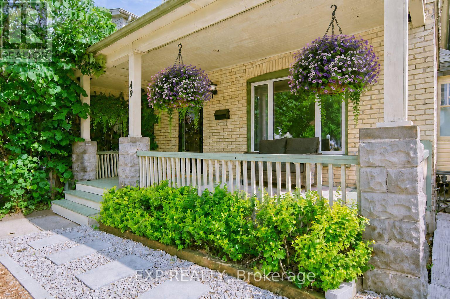 49 Euclid Avenue, London South, Ontario  N6C 1C2 - Photo 4 - X13530560