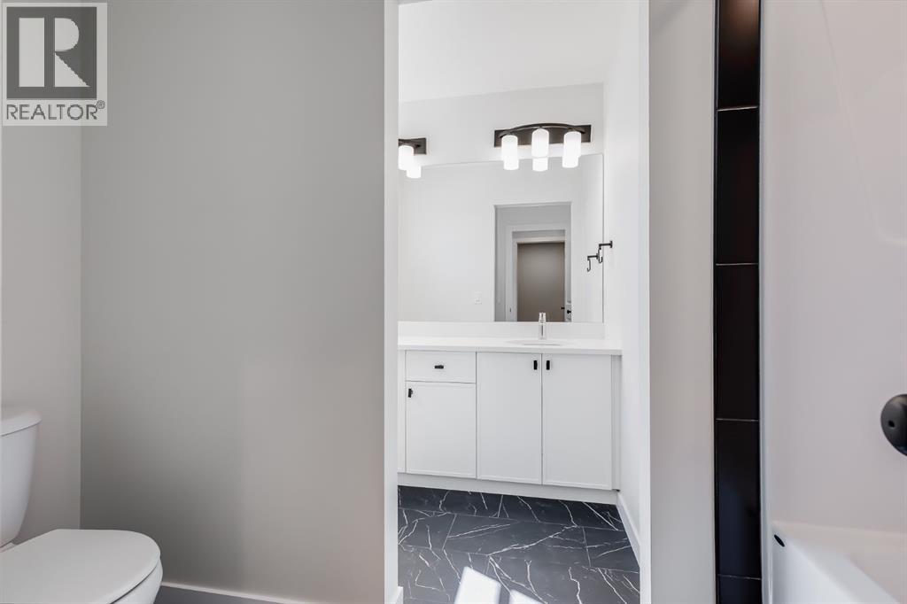 533 Sawgrass Green NW, Airdrie, Alberta  T4B 5V2 - Photo 29 - A2326888