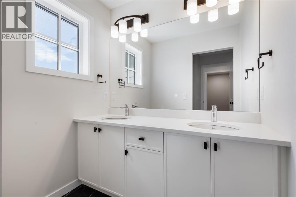 533 Sawgrass Green NW, Airdrie, Alberta  T4B 5V2 - Photo 30 - A2326888