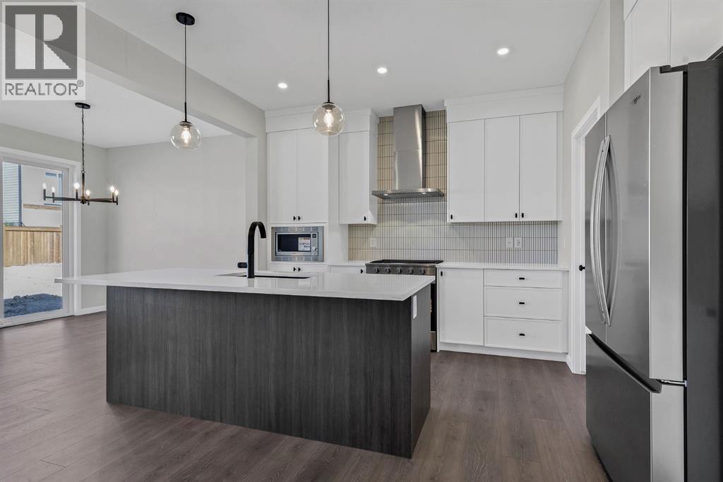 533 Sawgrass Green NW, Airdrie, Alberta  T4B 5V2 - Photo 9 - A2326888