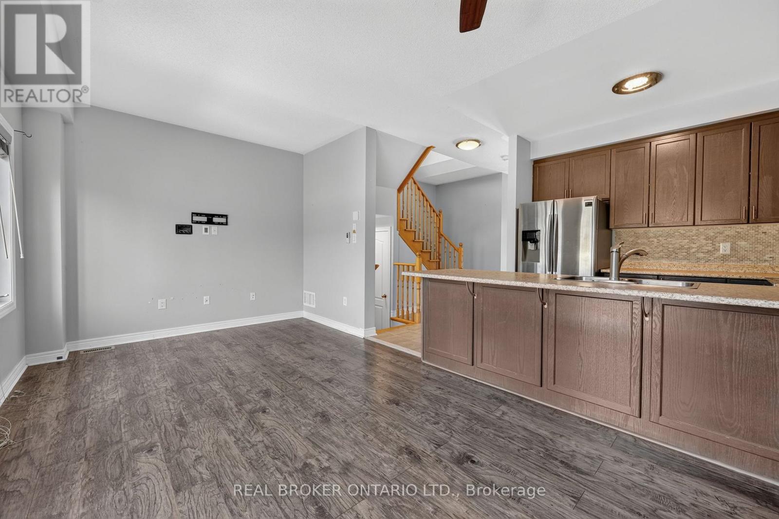 44 Pearcey Crescent, Barrie, Ontario  L4N 6R8 - Photo 12 - S13530566