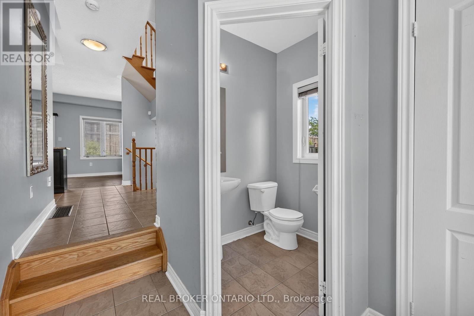 44 Pearcey Crescent, Barrie, Ontario  L4N 6R8 - Photo 6 - S13530566