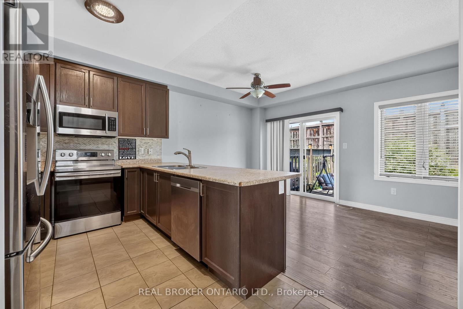 44 Pearcey Crescent, Barrie, Ontario  L4N 6R8 - Photo 9 - S13530566