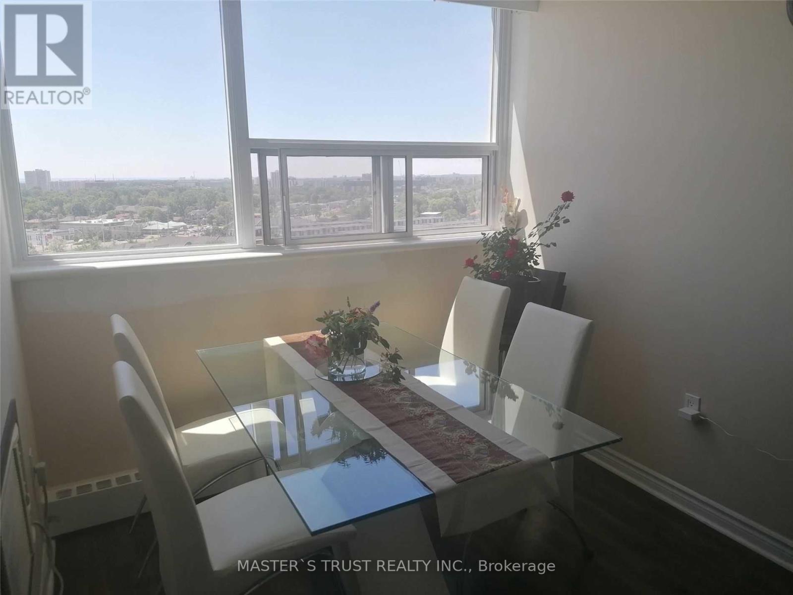 1210 - 530 Lolita Gardens, Mississauga, Ontario  L5A 3T2 - Photo 10 - W13530540