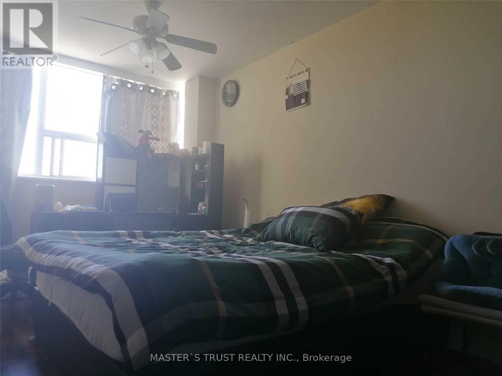 1210 - 530 Lolita Gardens, Mississauga, Ontario  L5A 3T2 - Photo 6 - W13530540