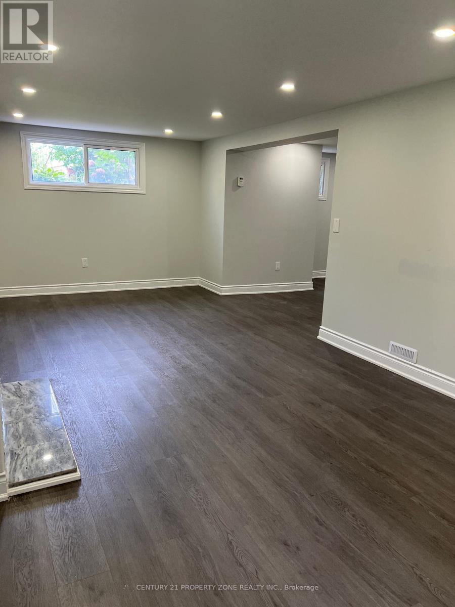 (Lower Level) - 556 Sherin Drive, Oakville, Ontario  L6L 4J8 - Photo 4 - W13530556