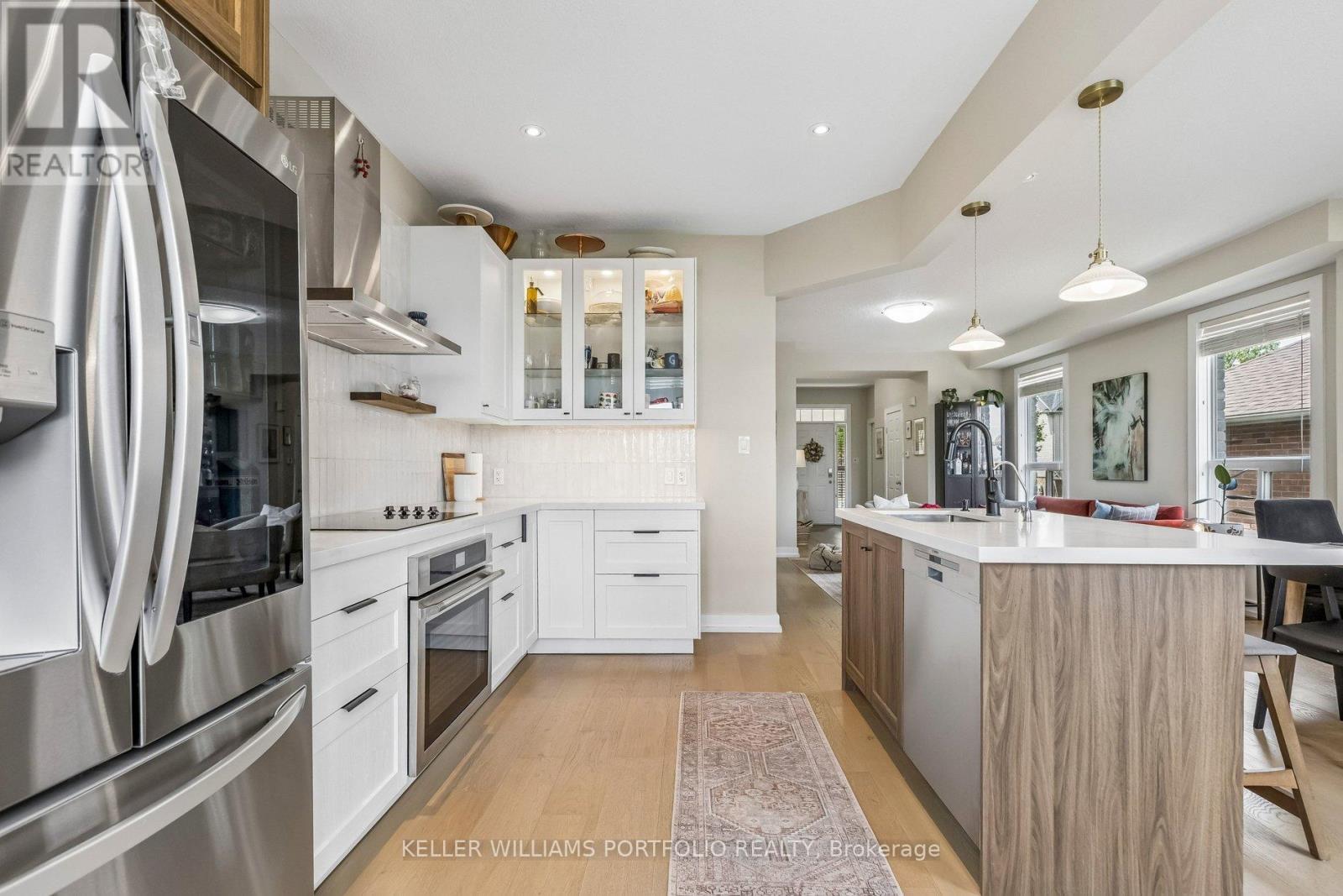 775 Klosters Drive, Waterloo, Ontario  N2V 2V4 - Photo 14 - X13530548