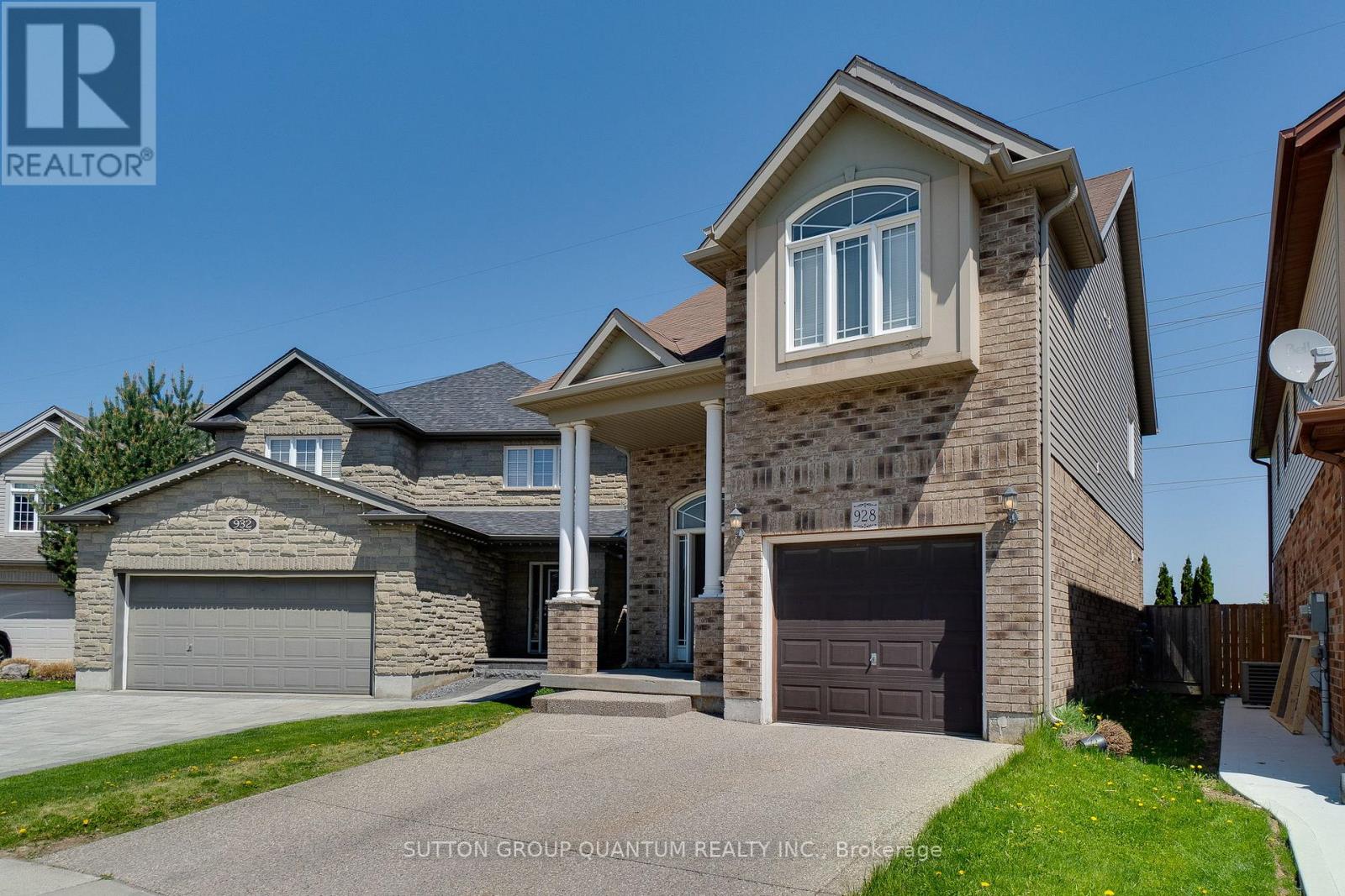 928 Dunblane Court, Kitchener, Ontario  N2R 1W9 - Photo 3 - X13530552