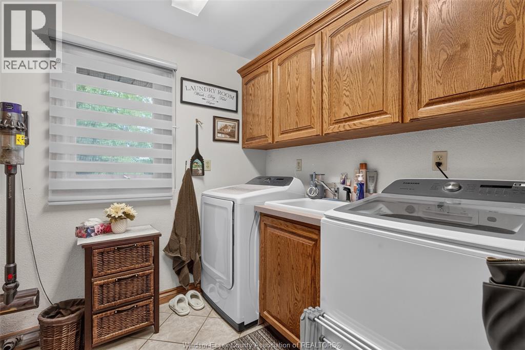 4160 Baseline, Windsor, Ontario  N9A 6T3 - Photo 44 - 26015337