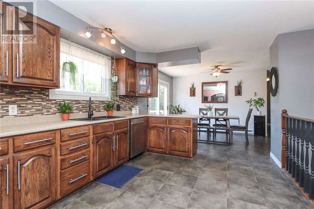 77 Sunderland Road, Garson, Ontario  P3L 1M8 - Photo 12 - 2128997