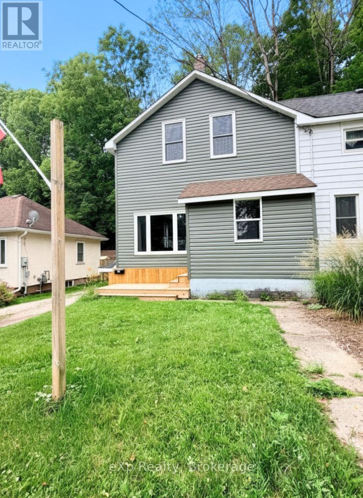 218 2ND AVENUE E, Owen Sound, Ontario