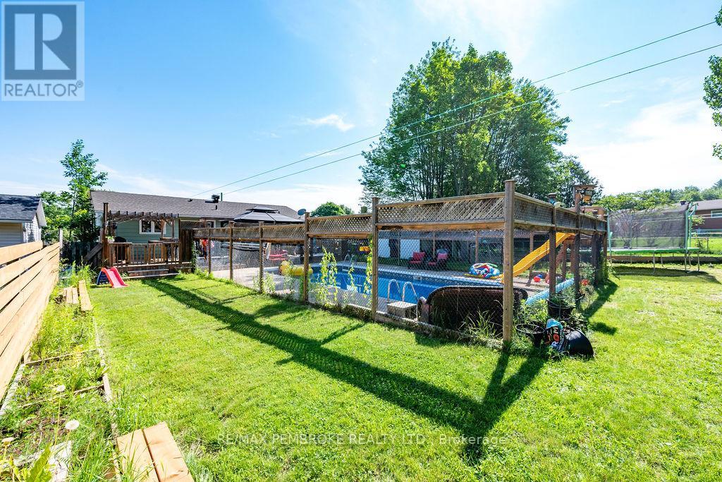 9 James Street, Petawawa, Ontario  K8H 3B4 - Photo 27 - X13530674