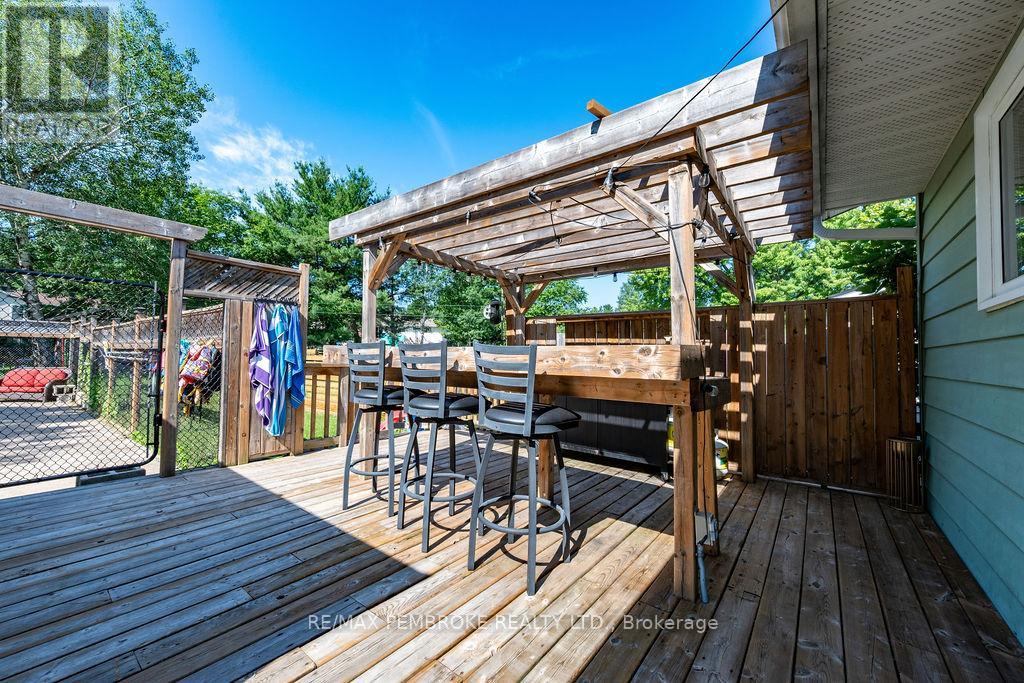 9 James Street, Petawawa, Ontario  K8H 3B4 - Photo 30 - X13530674