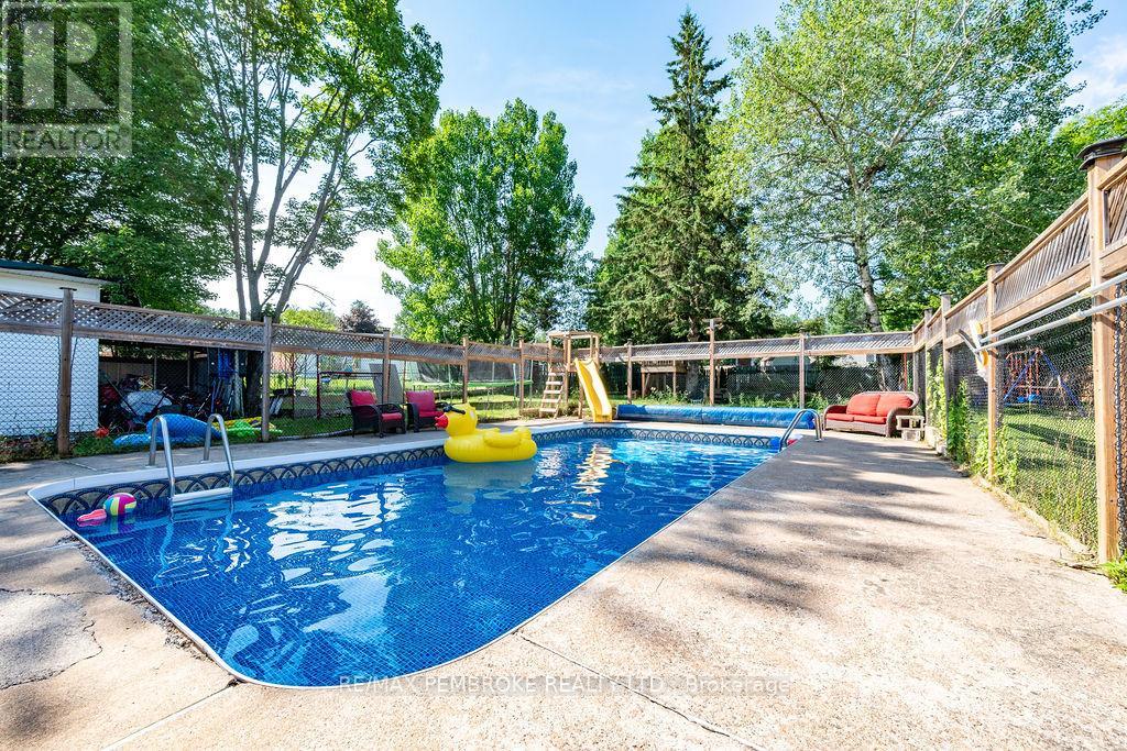 9 James Street, Petawawa, Ontario  K8H 3B4 - Photo 33 - X13530674
