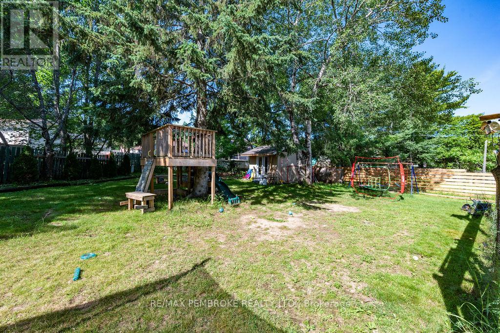 9 James Street, Petawawa, Ontario  K8H 3B4 - Photo 36 - X13530674