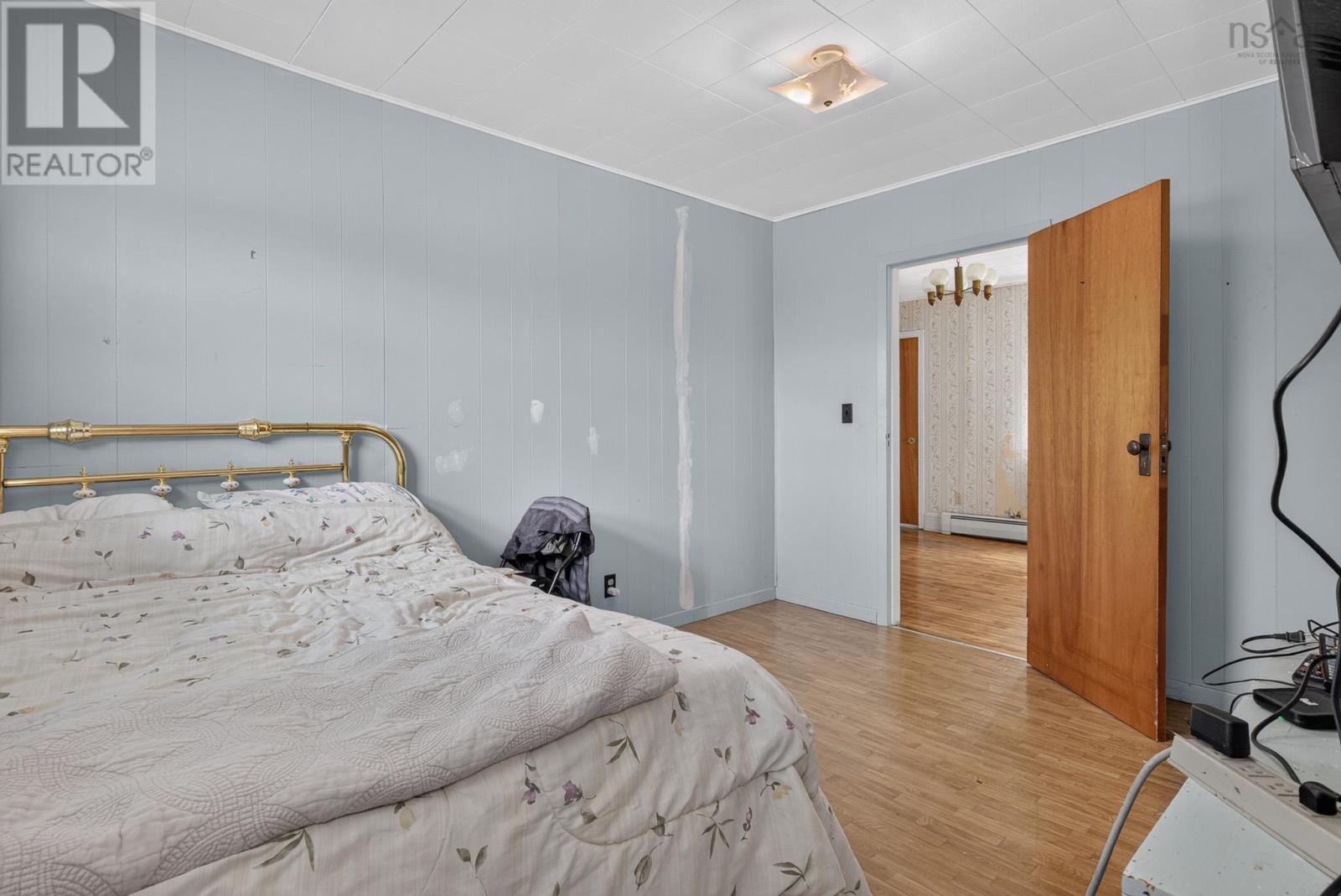 300 Lake Road, Glace Bay, Nova Scotia  B1A 2H1 - Photo 22 - 202616423