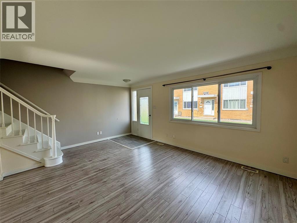 820 Wellington Street Unit# 22, Sarnia, Ontario  N7T 1J5 - Photo 3 - 26016100