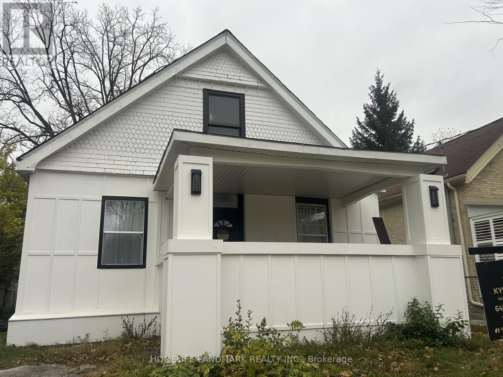 130 Langarth Street E, London South, Ontario  N6C 1Z5 - Photo 2 - X13517808
