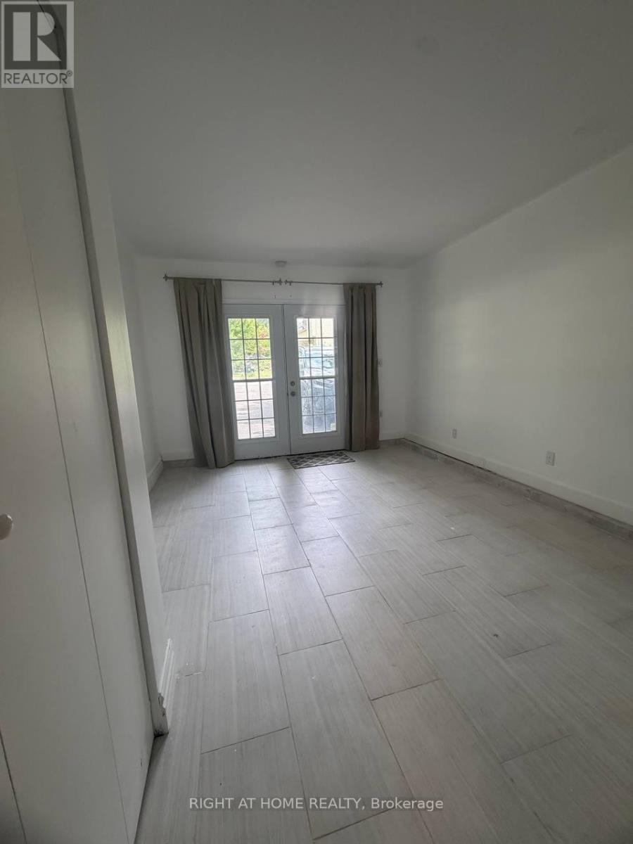 278 Waratah Avenue, Newmarket, Ontario  L3Y 5J2 - Photo 3 - N13484006