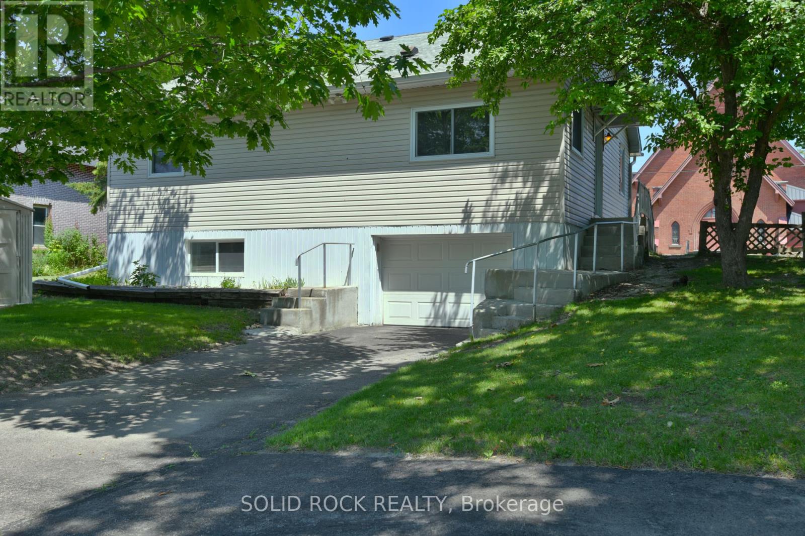 146 Elgin Street W, Arnprior, Ontario  K7S 1N8 - Photo 2 - X12877026