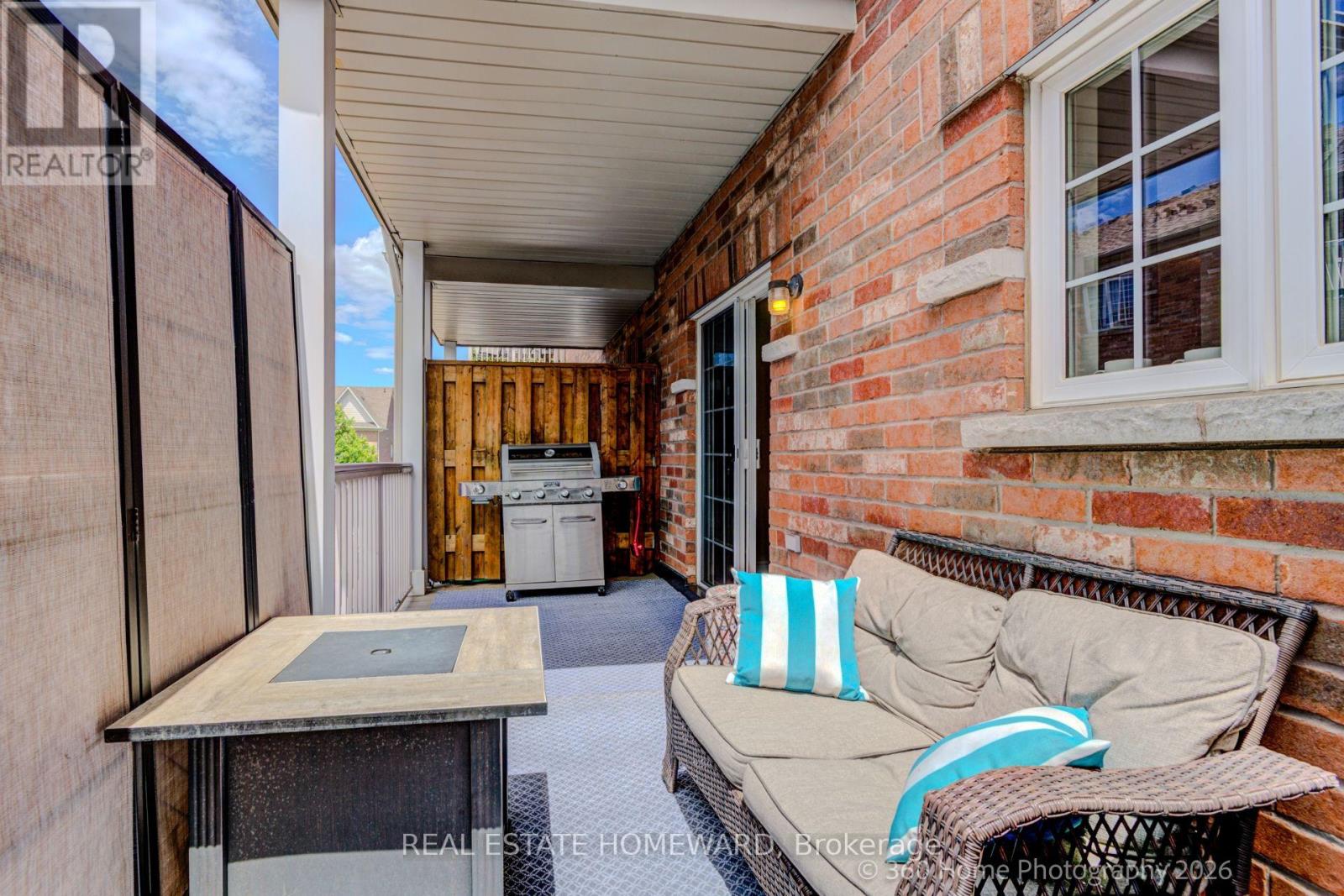 28 Carnahan Terrace, Toronto, Ontario  M4E 0B2 - Photo 14 - E13482328