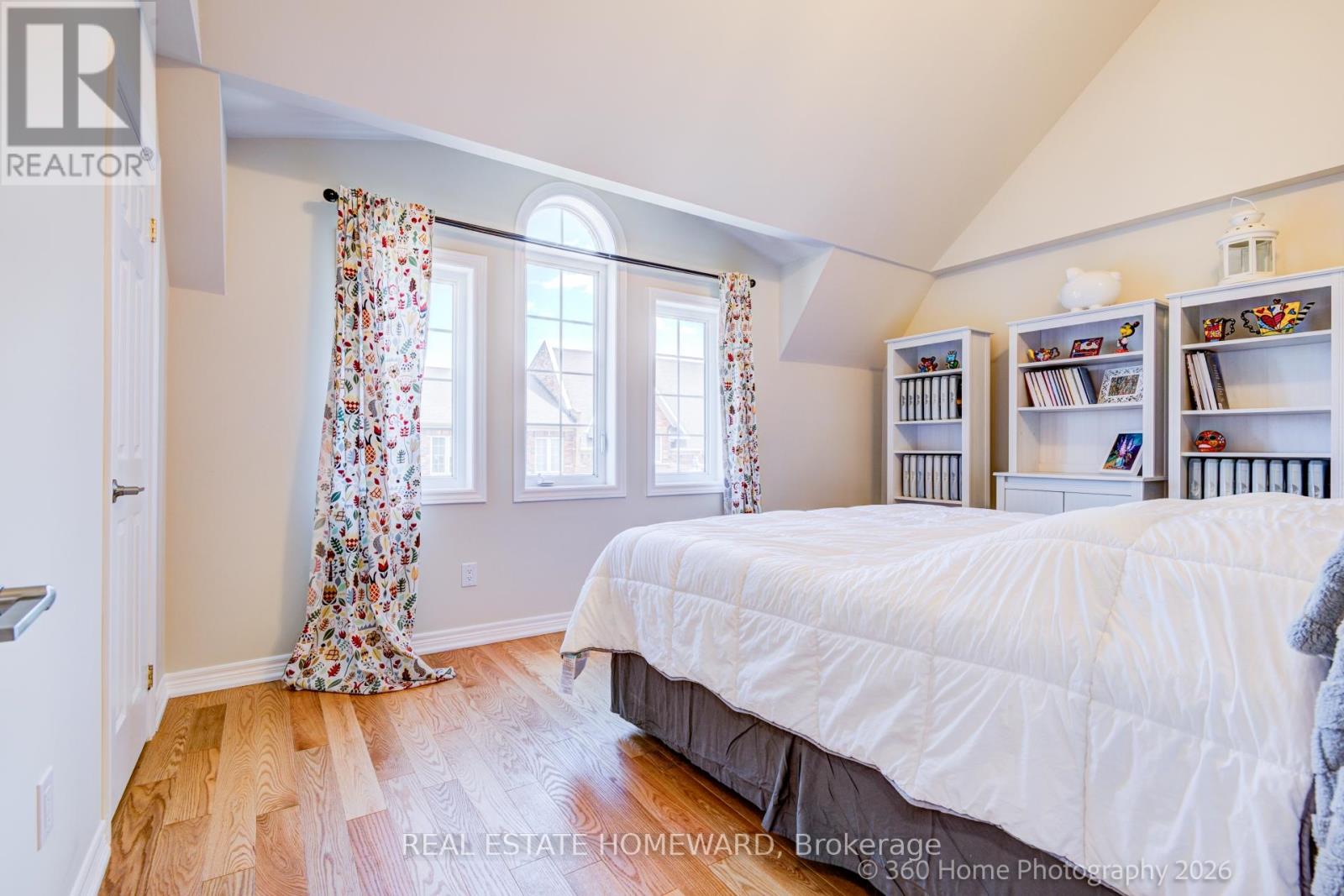 28 Carnahan Terrace, Toronto, Ontario  M4E 0B2 - Photo 15 - E13482328