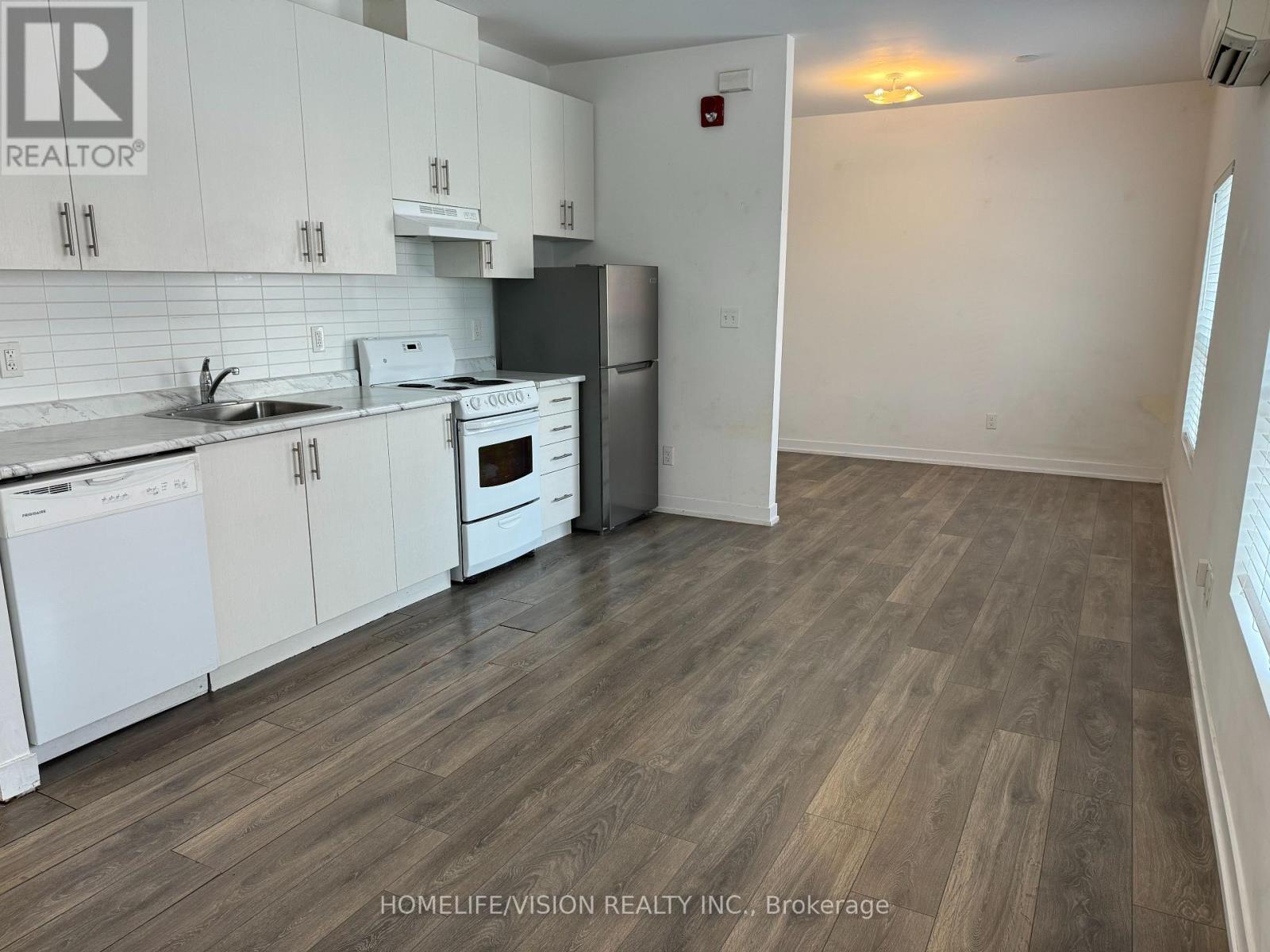 202 - 377 Church Street, Toronto, Ontario M5B 1Z9 - Photo 3 - C13529588