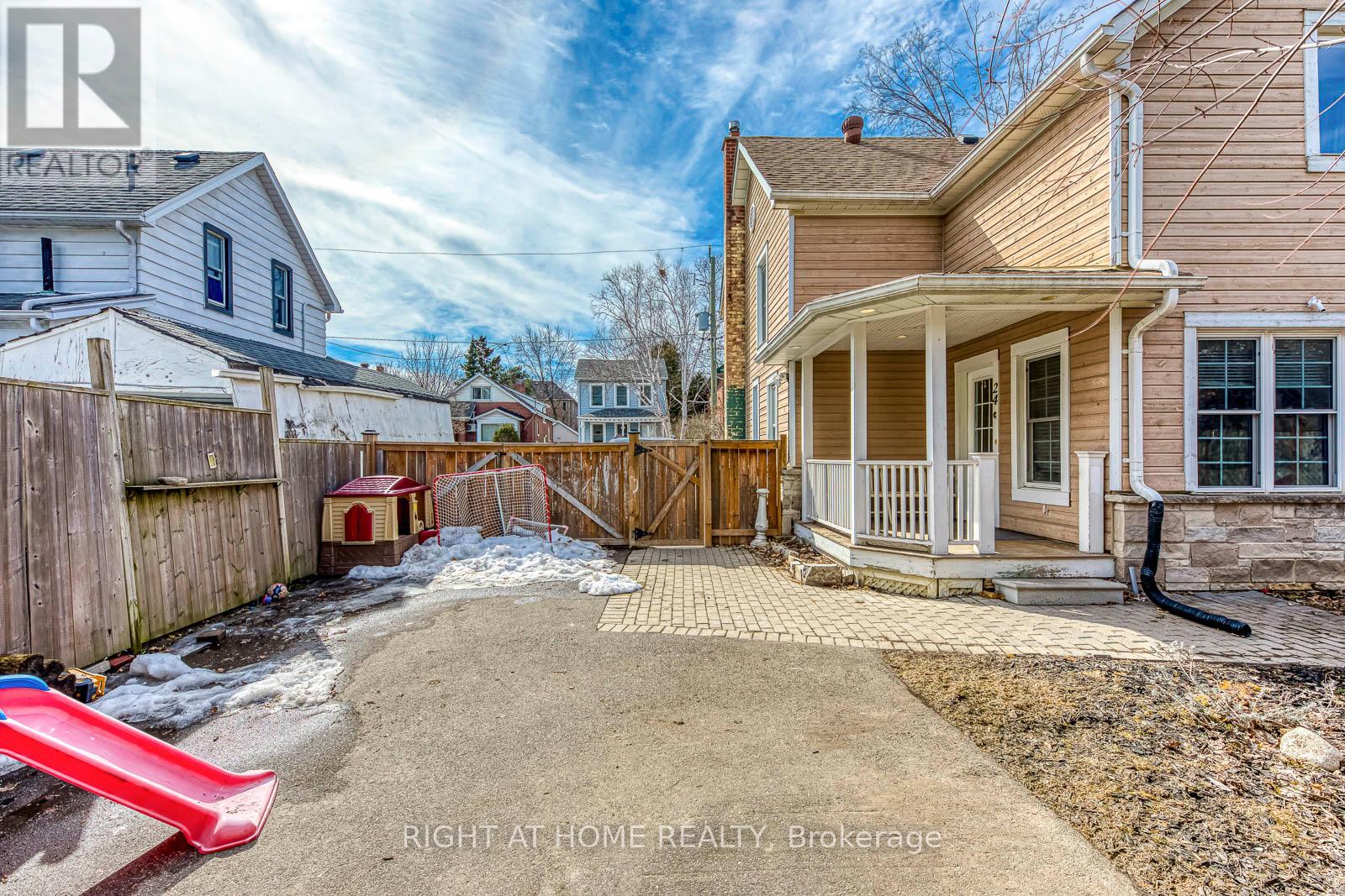 24 Mill Street N, Brampton, Ontario  L6X 1S6 - Photo 35 - W13528970