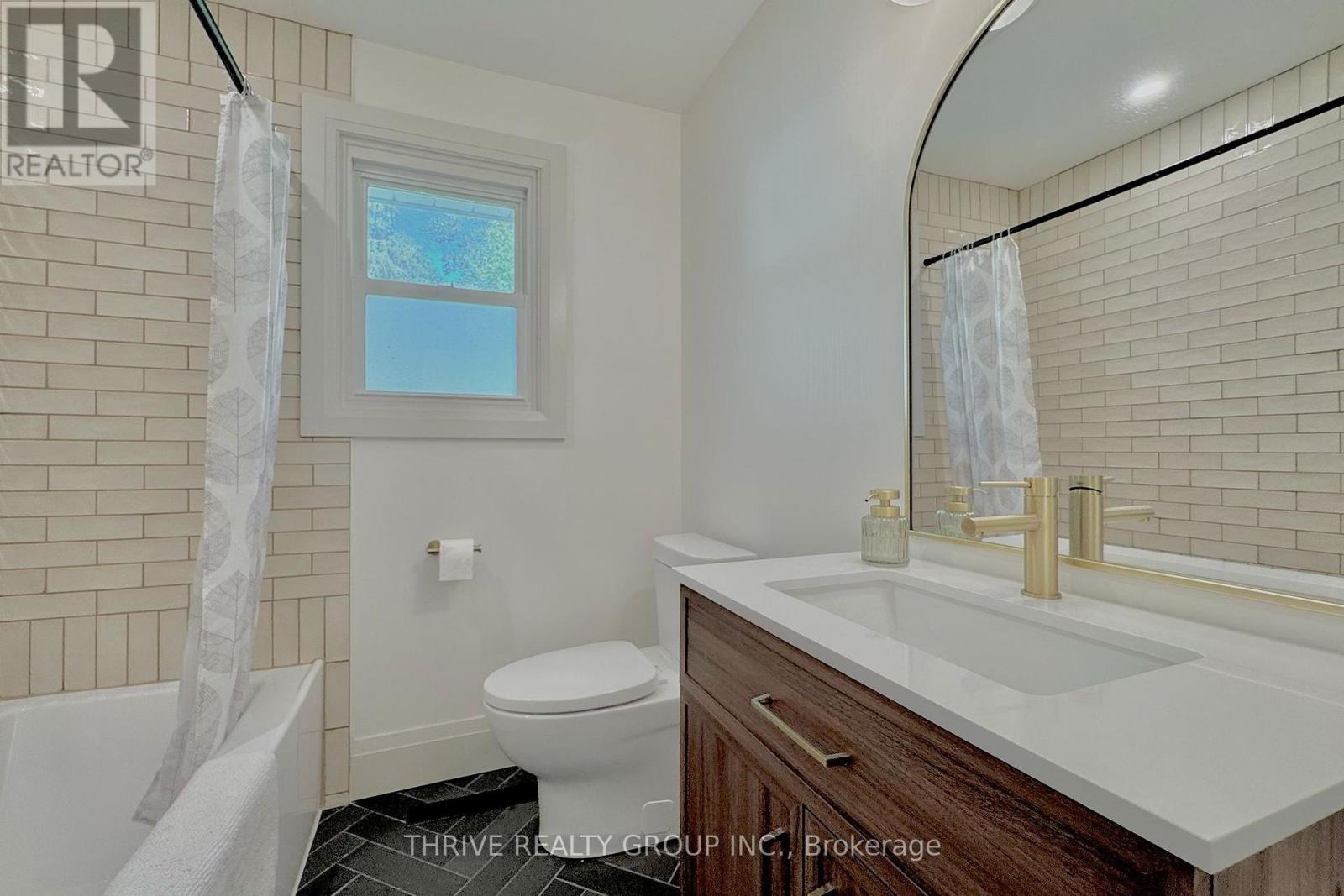 Upper - 205 Trowbridge Avenue, London South, Ontario  N6J 3M2 - Photo 11 - X13530680