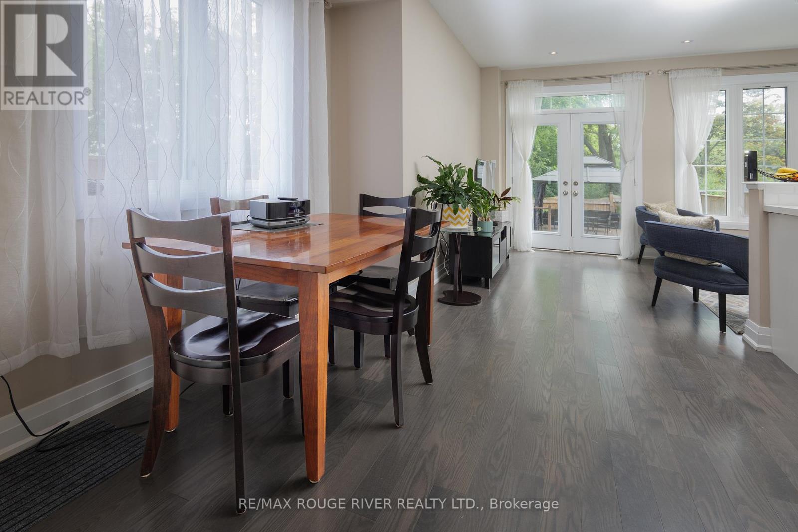 453 Mahogany Court, Pickering, Ontario  L1X 0A2 - Photo 12 - E13530688