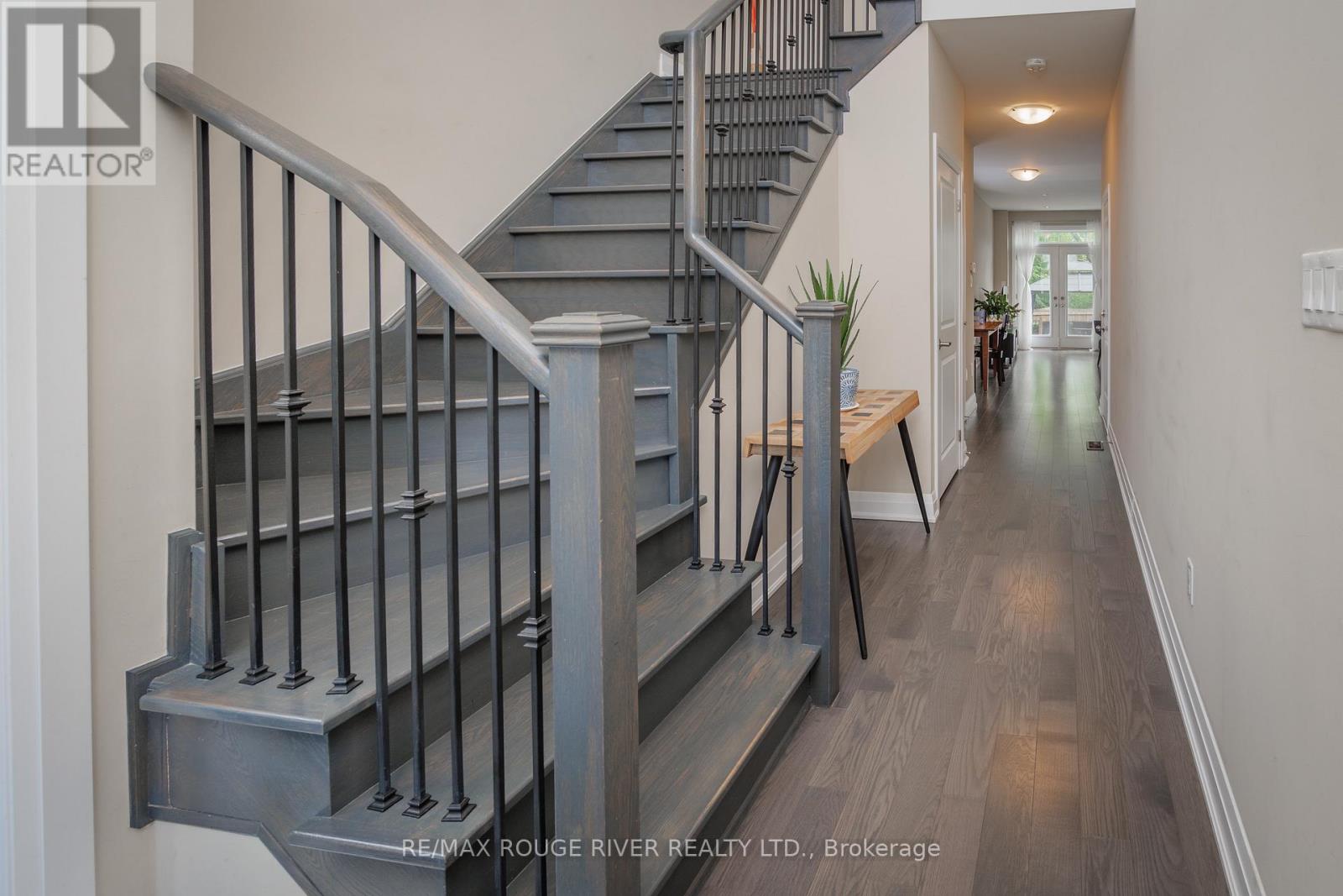 453 Mahogany Court, Pickering, Ontario  L1X 0A2 - Photo 14 - E13530688