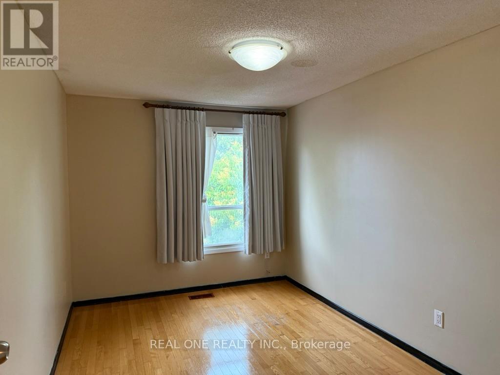 2 Maitland Drive, Markham, Ontario  L3R 4M7 - Photo 9 - N13530570