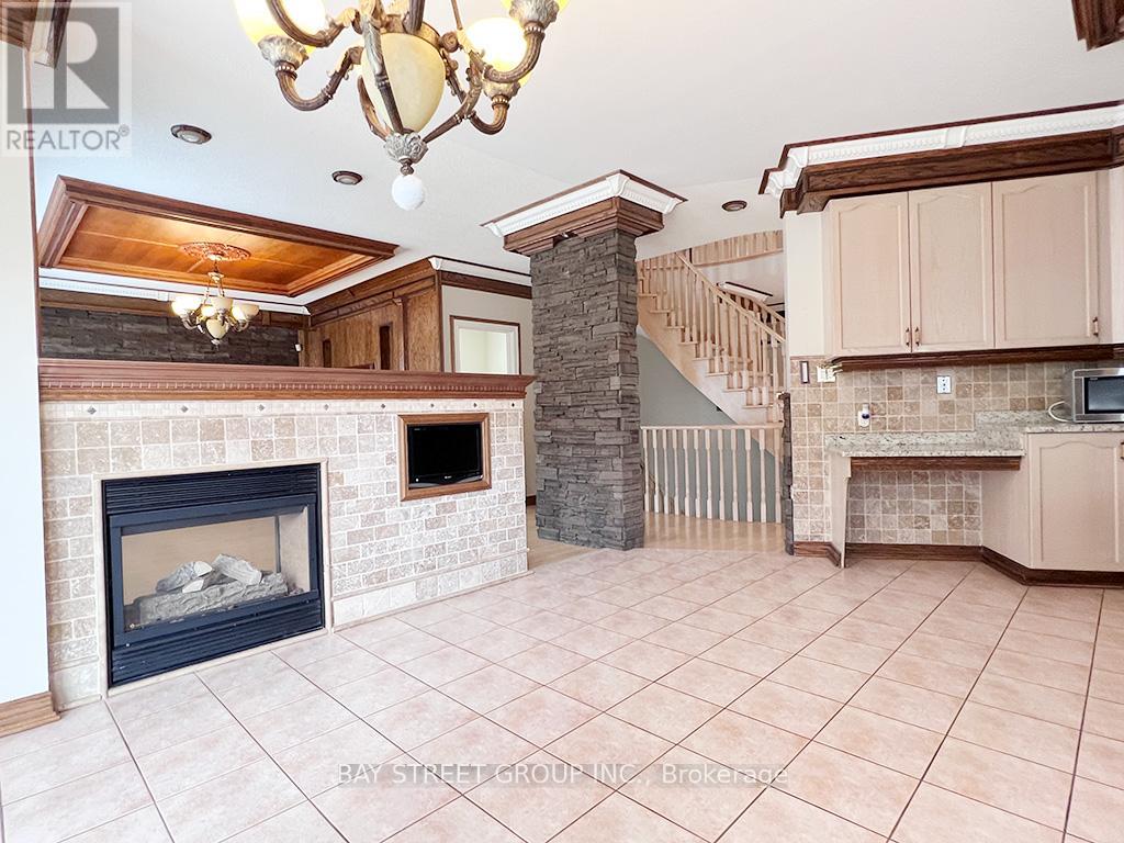 49 Forester Crescent, Markham, Ontario  L6C 1V2 - Photo 8 - N13530590