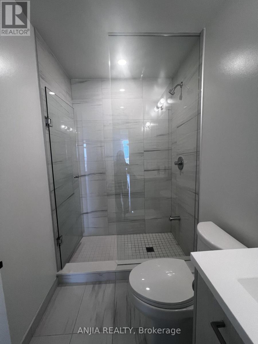 1112 - 28 Interchange Way, Vaughan, Ontario L4K 5Z7 - Photo 14 - N13530604
