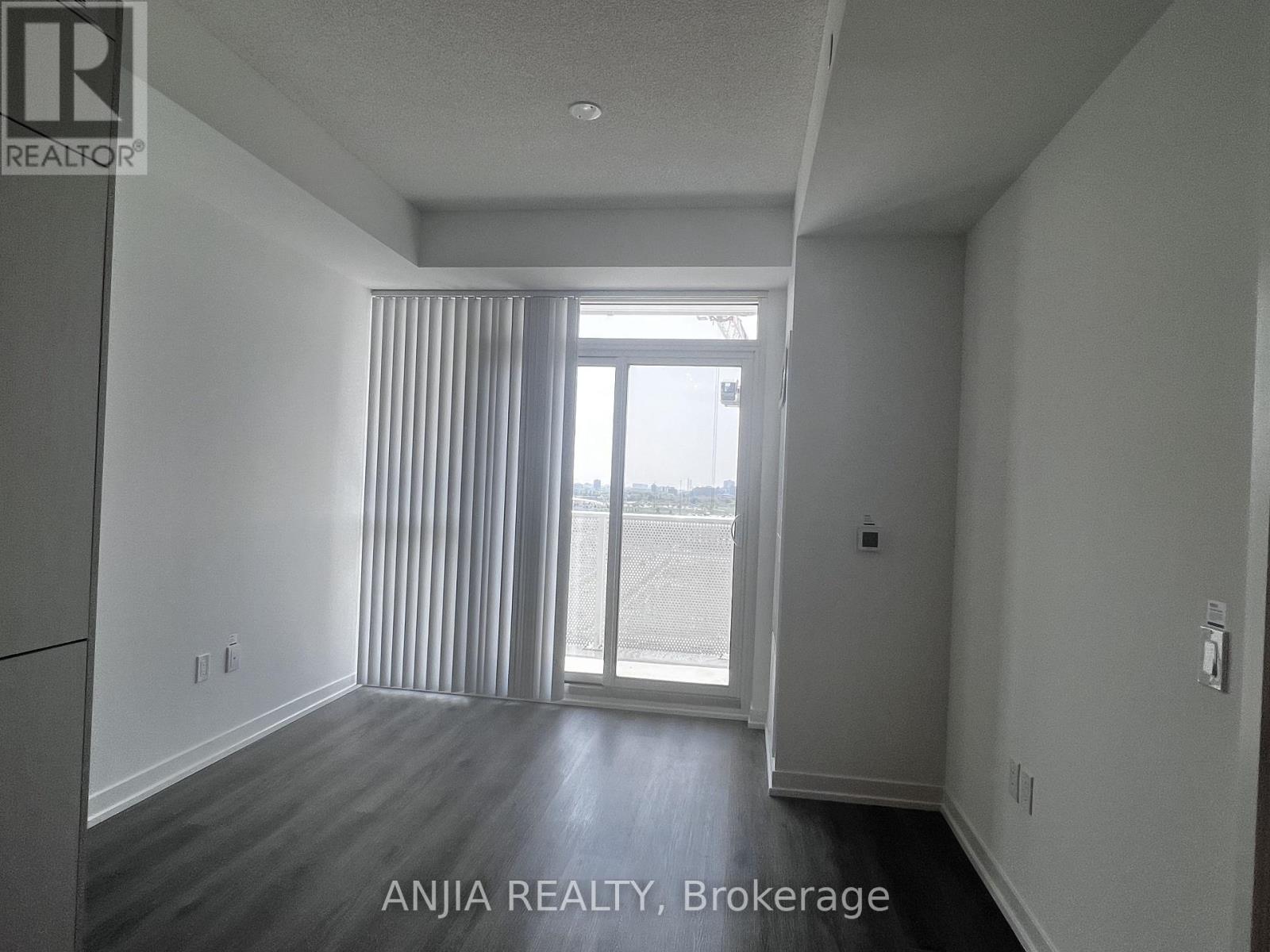 1112 - 28 Interchange Way, Vaughan, Ontario L4K 5Z7 - Photo 27 - N13530604