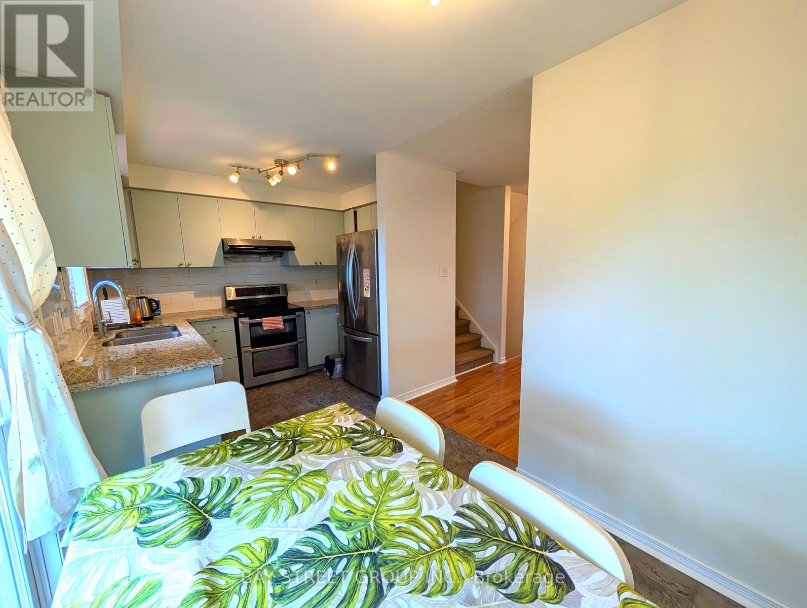 67 Rougehaven Way, Markham, Ontario  L3P 7W5 - Photo 11 - N13530644